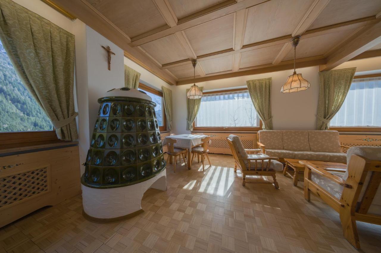 Locanda Pensione Maria Vigo di Fassa Exterior photo